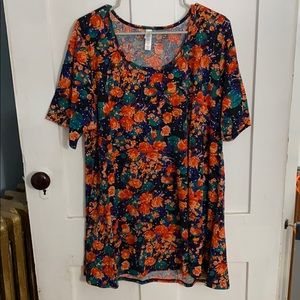 Lularoe perfect tee
